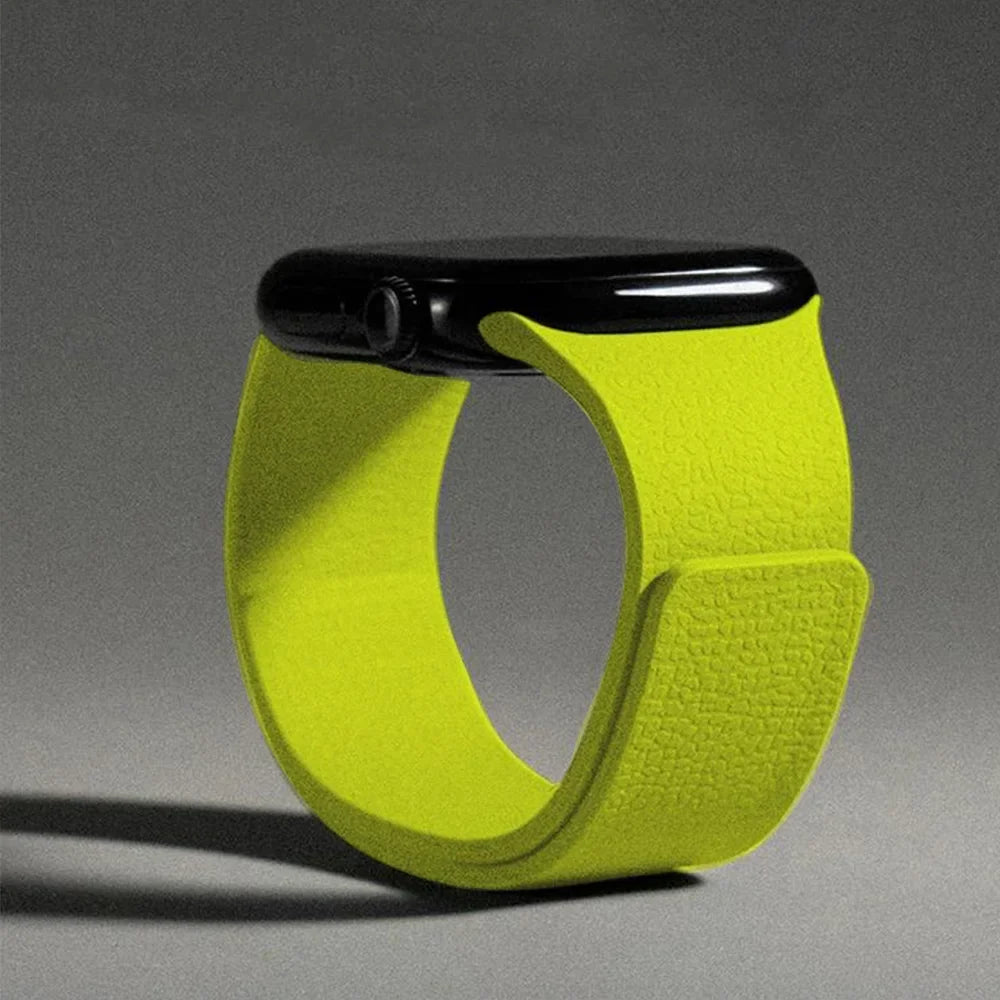 Bracelet de remplacement pour Apple Watch en silicone magnétique jaune fluo