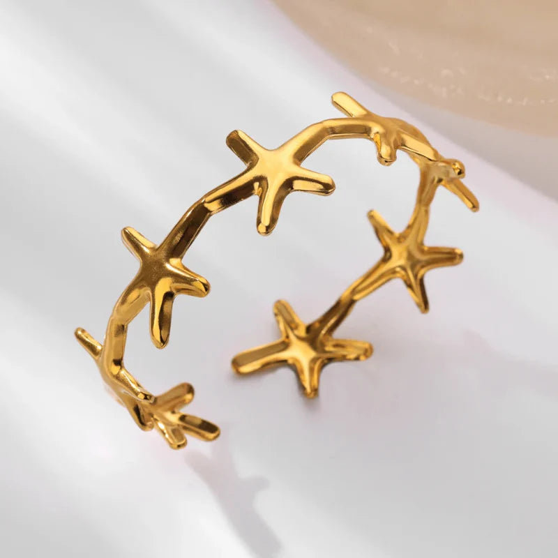Elegant Bracelet Seashells Starfish and Scallop Shells starfish gold