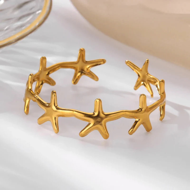 Elegant Bracelet Seashells Starfish and Scallop Shells starfish gold