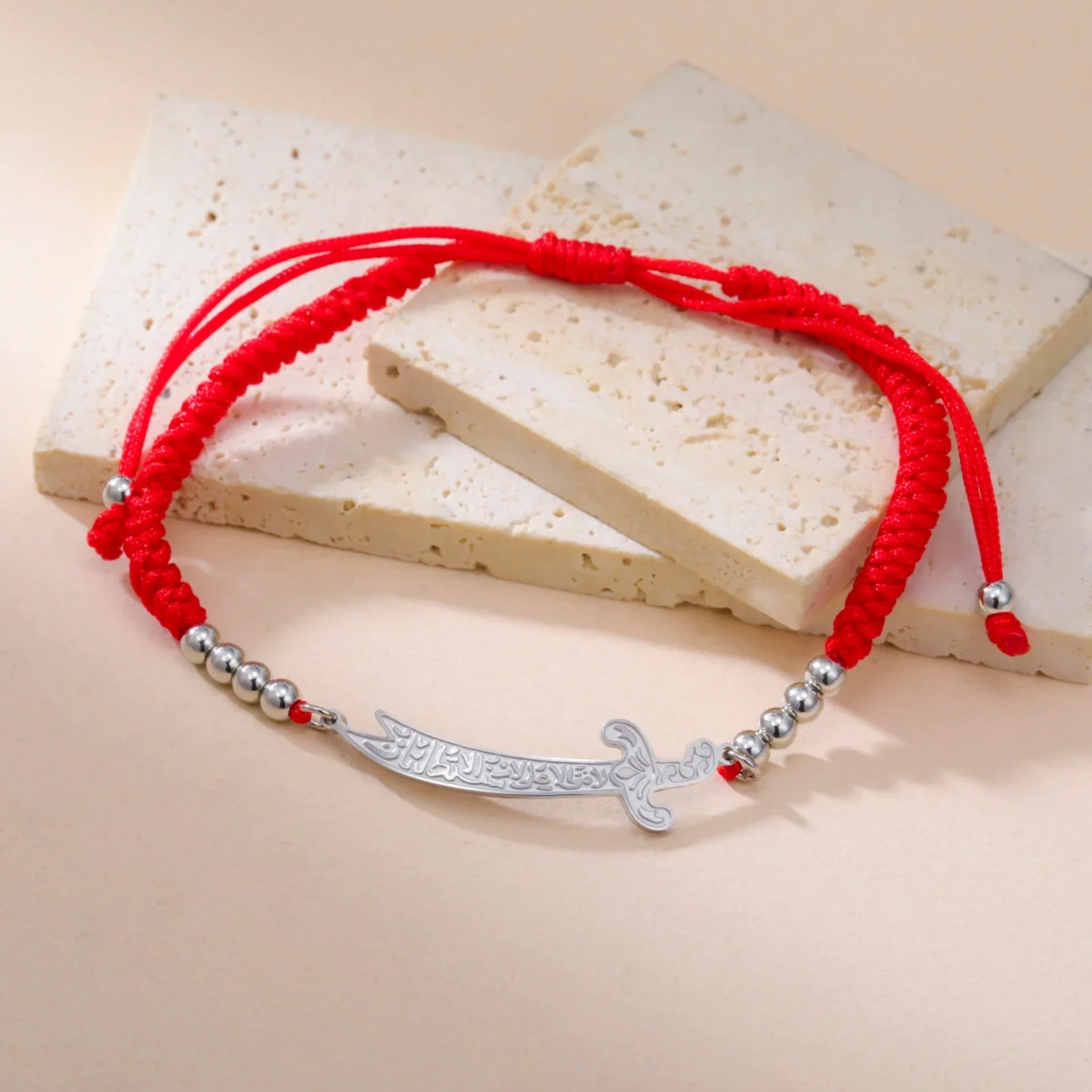 Bracelet en corde avec épée Ali Zulfiqar arabe rouge argent