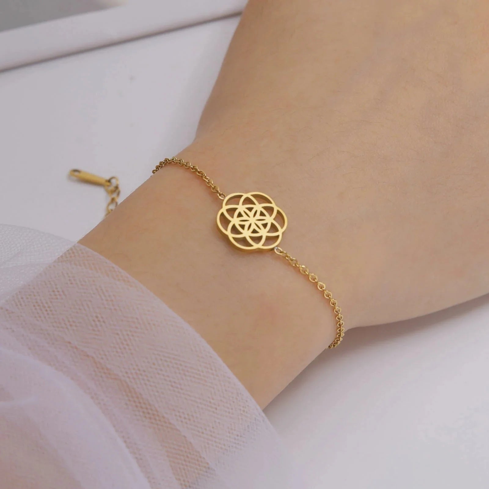 Mandala Sacred Geometry Bracelet Woman gold