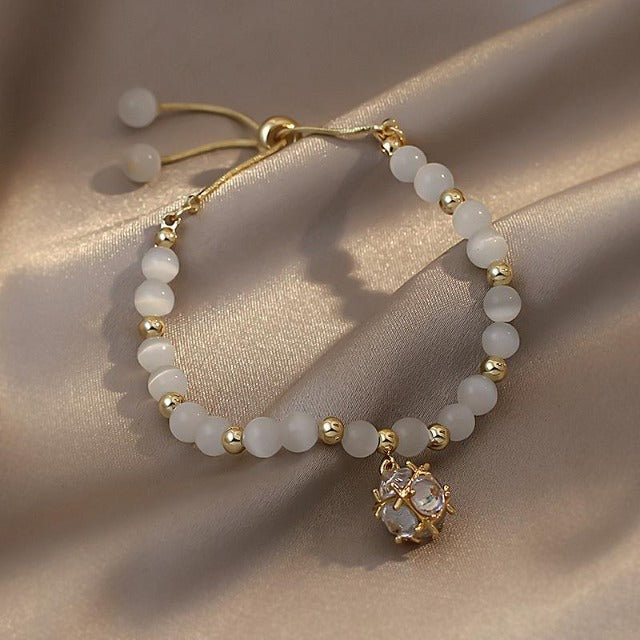 Fancy pearl bracelet