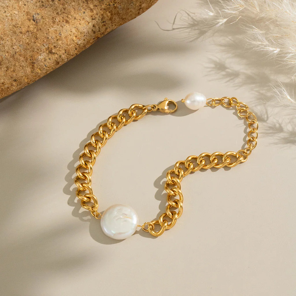 Retro Bracelet with Pearl