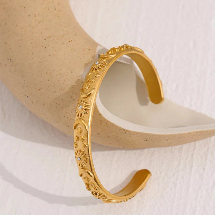 Retro Moon and Sun Bracelet with Zircon