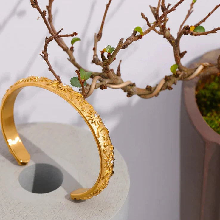 Retro Moon and Sun Bracelet with Zircon