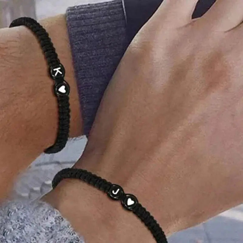 Bracelet tressé initiale j