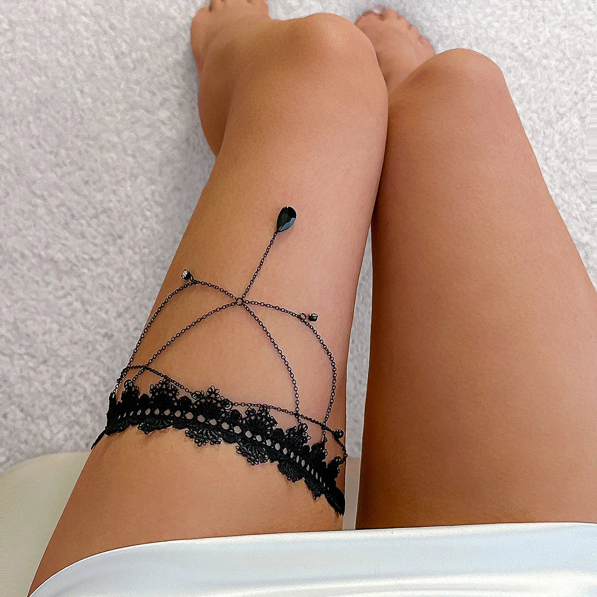 Black Thigh Chain - Thigh Body Jewelry Woman Leg