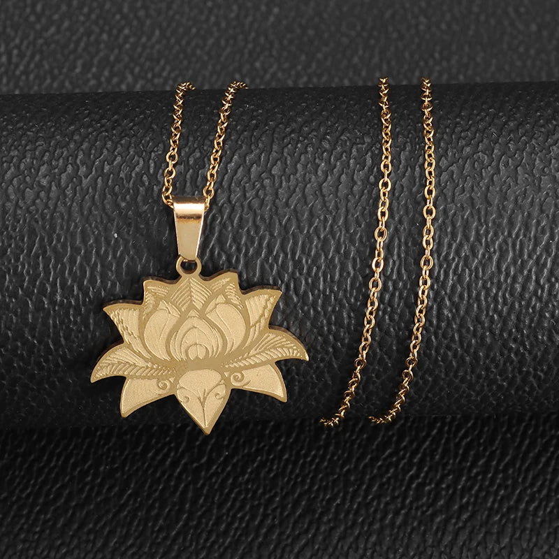 Lotus Flower Chain & Medallion gold