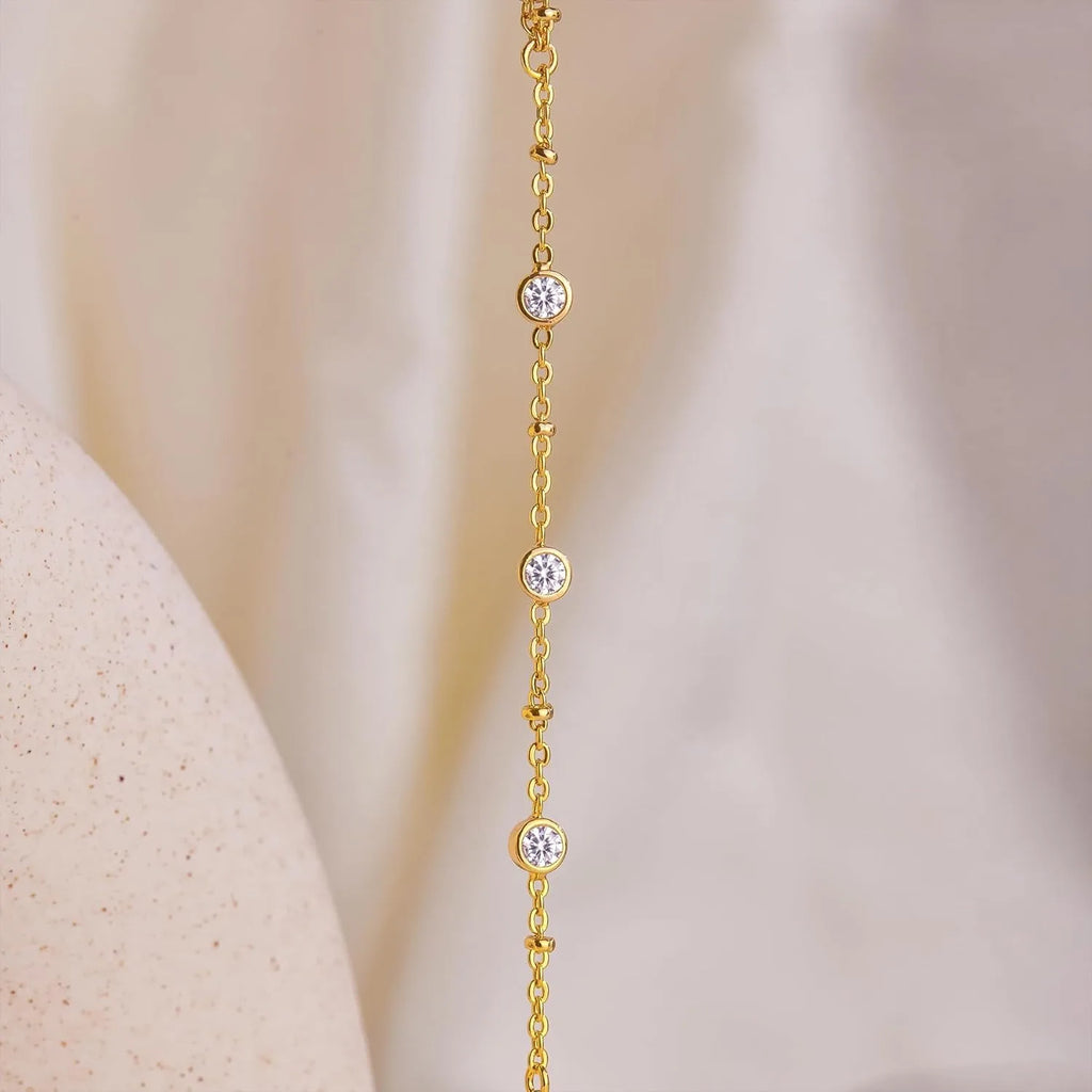 Chaîne pour main et doigt avec zircons - bracelet de main pour femme or