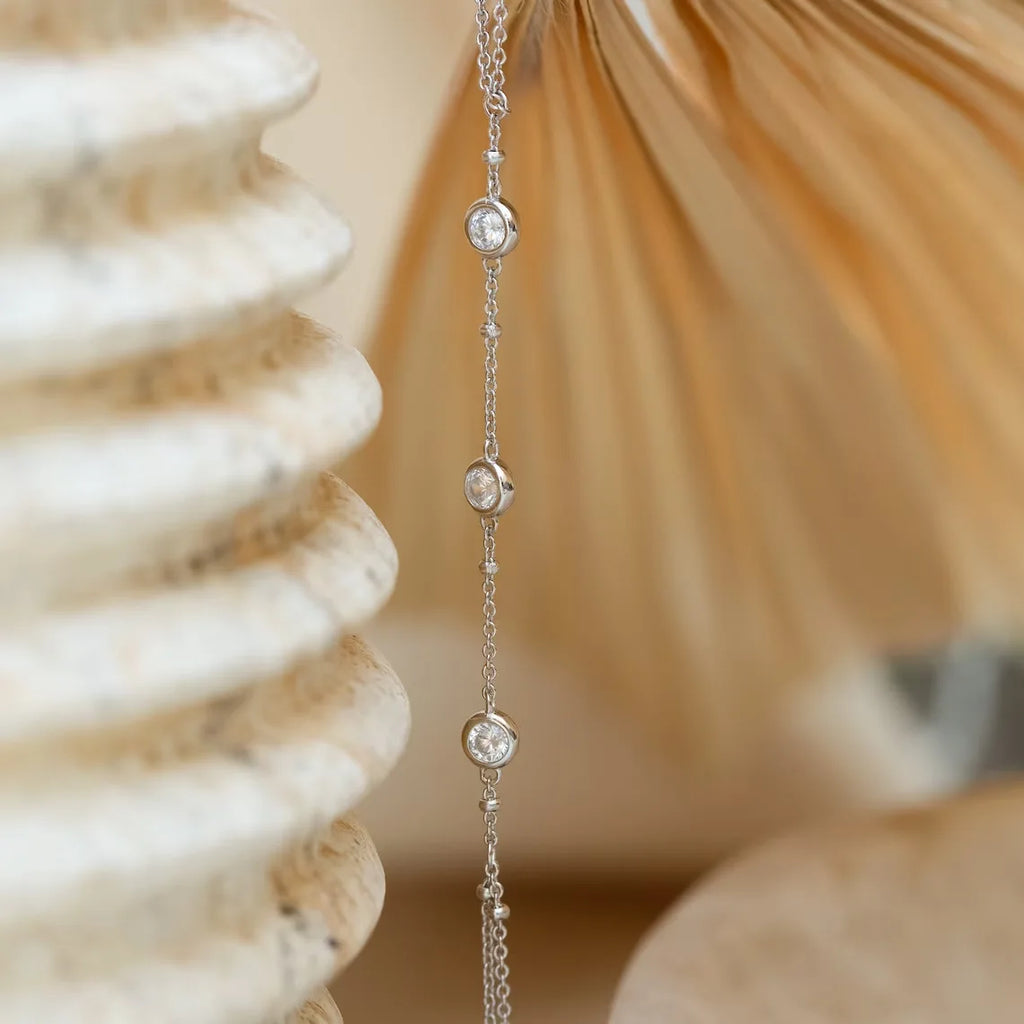 Chaîne pour main et doigt avec zircons - bracelet de main pour femme argent