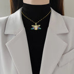 Collier avec pendentif abeille