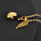 Collier d'urne avec pendentif ailes d'ange et coeur