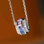 Collier avec pendentif arc-en-ciel
