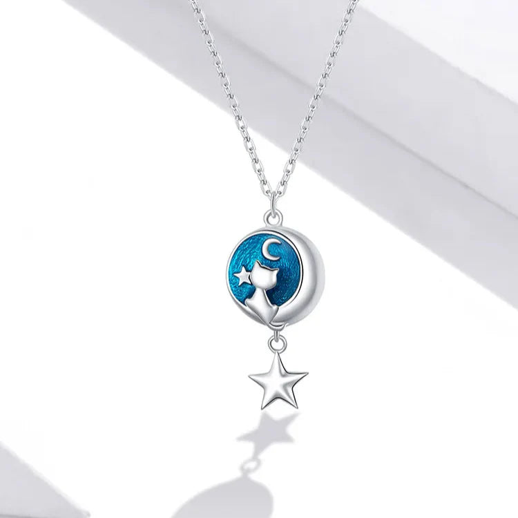 Necklace with Pendant with Moon and Cat Decoration