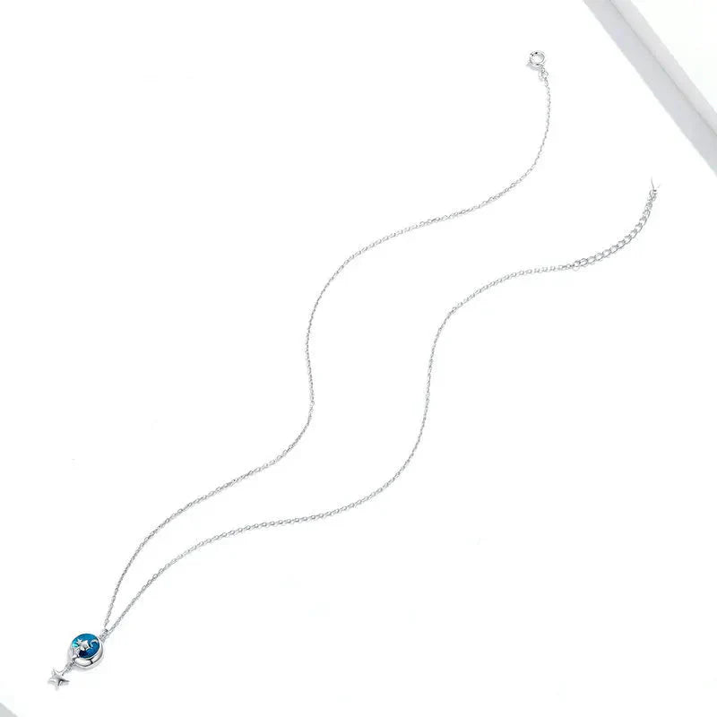 Necklace with Pendant with Moon and Cat Decoration