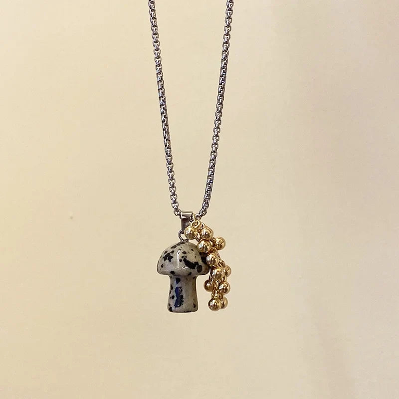 Collier avec Pendentif Champignon Automnale oeil de tigre