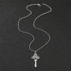 Collier avec pendentif clef de l'univers