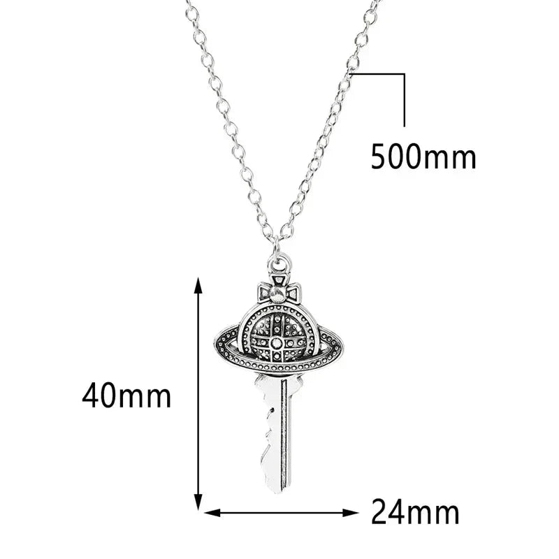Collier avec pendentif clef de l'univers