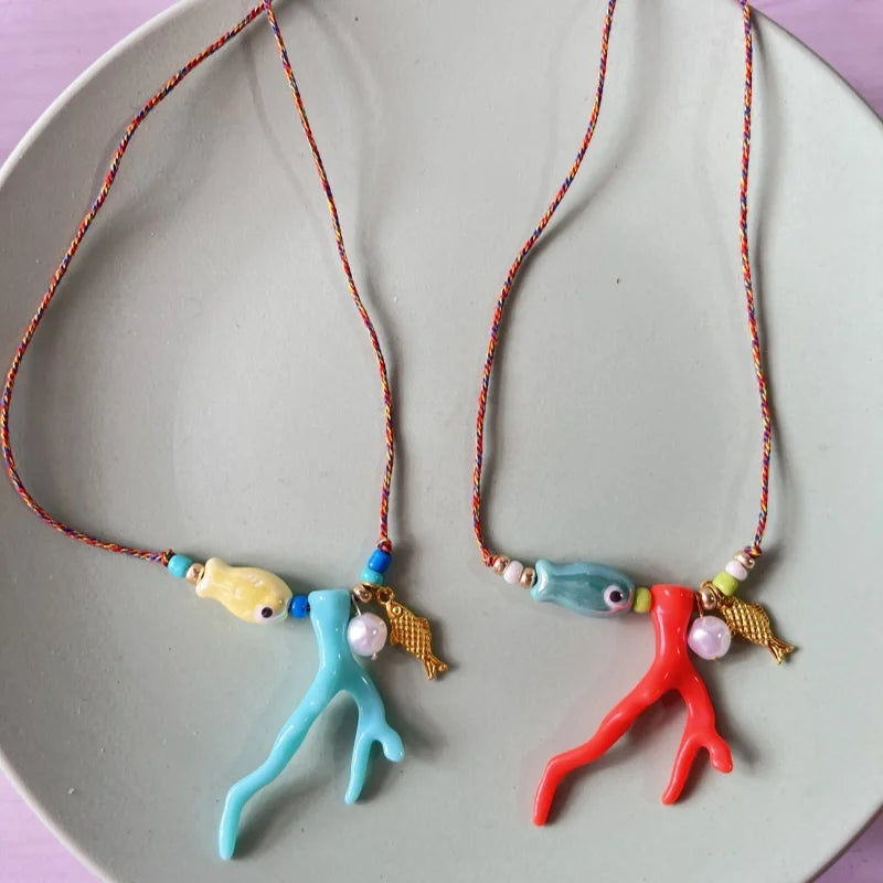Collier avec Pendentif Corail et Poisson rouge