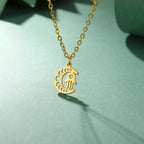 Collier avec pendentif islamique croissant de lune et main de Fatma arabe or