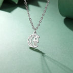 Collier avec pendentif islamique croissant de lune et main de Fatma arabe argent