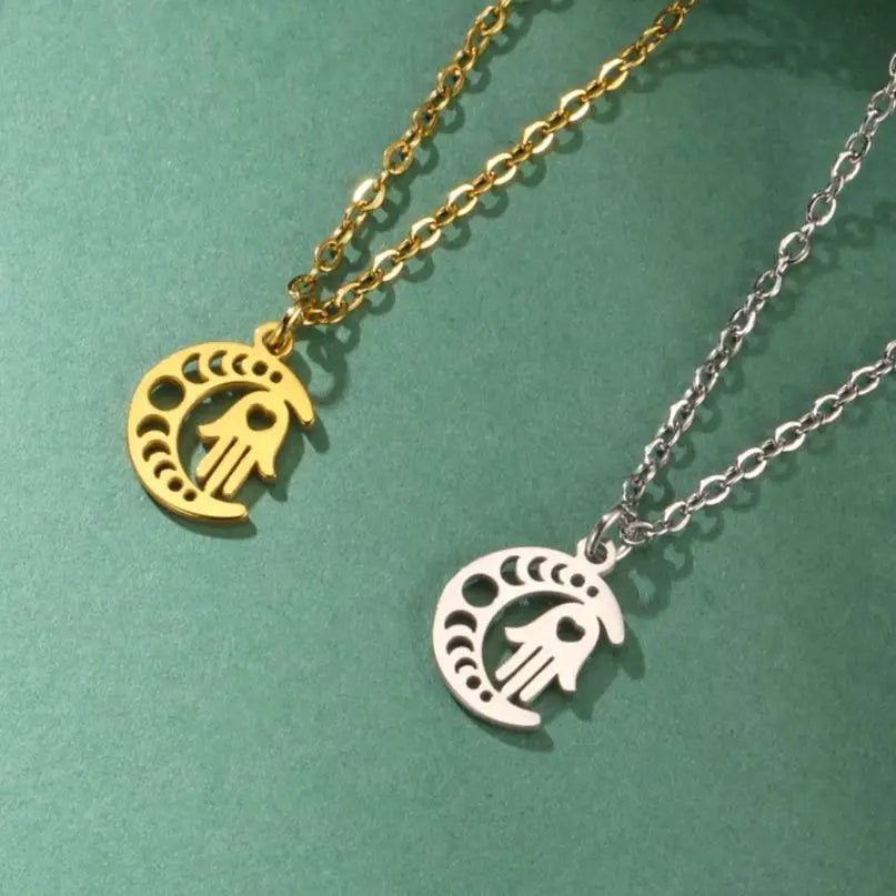 Collier avec pendentif islamique croissant de lune et main de Fatma arabe or