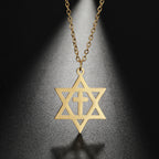 Collier avec pendentif croix et l'étoile de David symboles juifs orthodoxes or