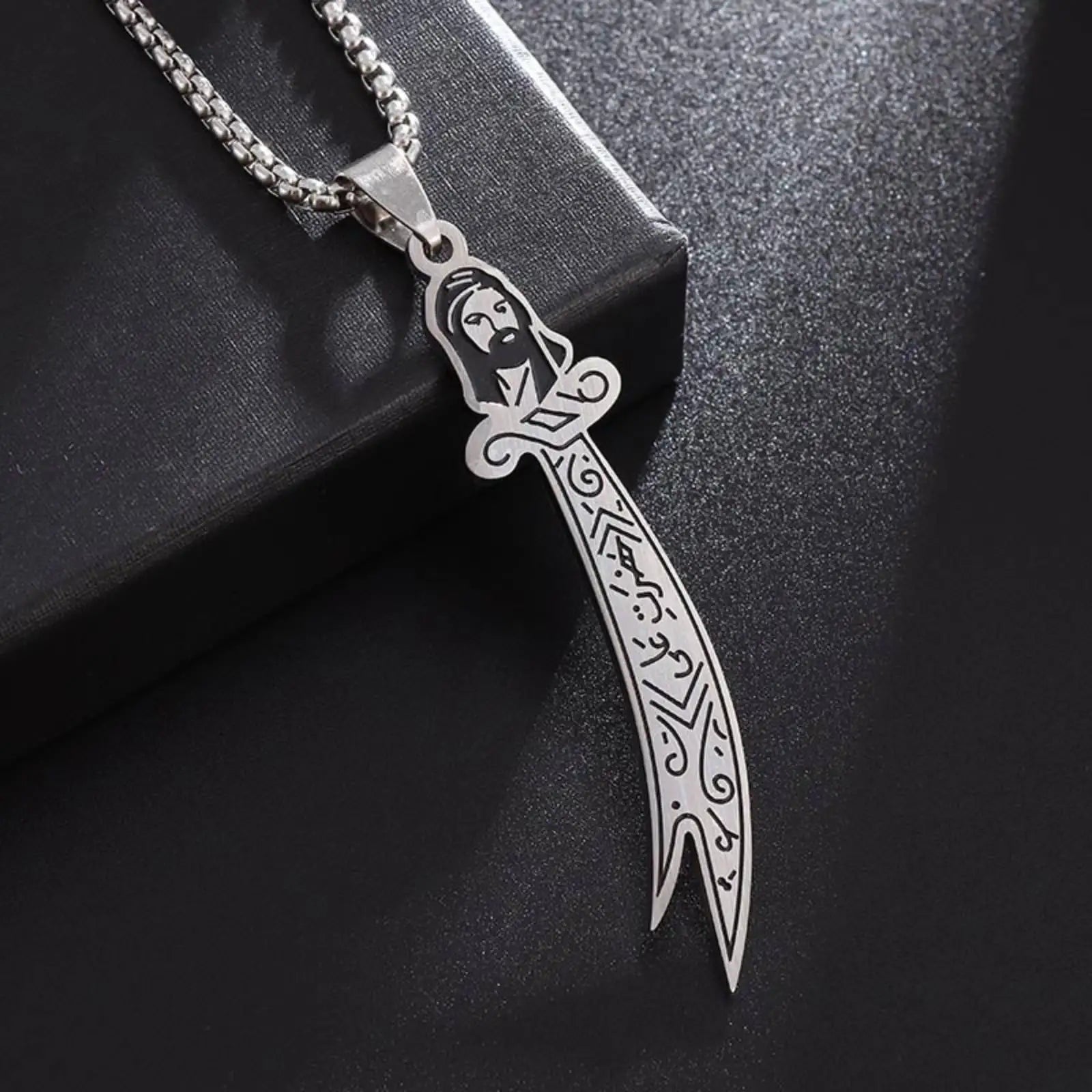 Collier avec pendentif de l'Imam Ali Zulfiqar arabe islam musulman argent