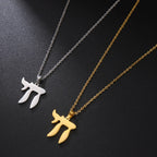 Collier avec pendentif de la lettre hébraïque Chai symbole de vie juive or