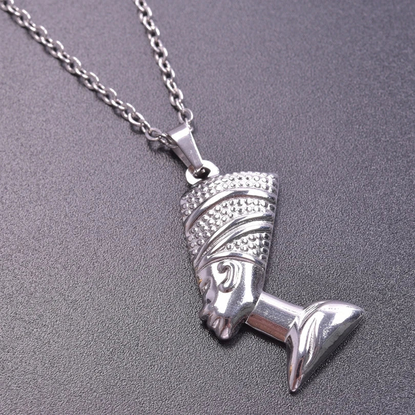 Necklace with Nefertiti Pendant silver