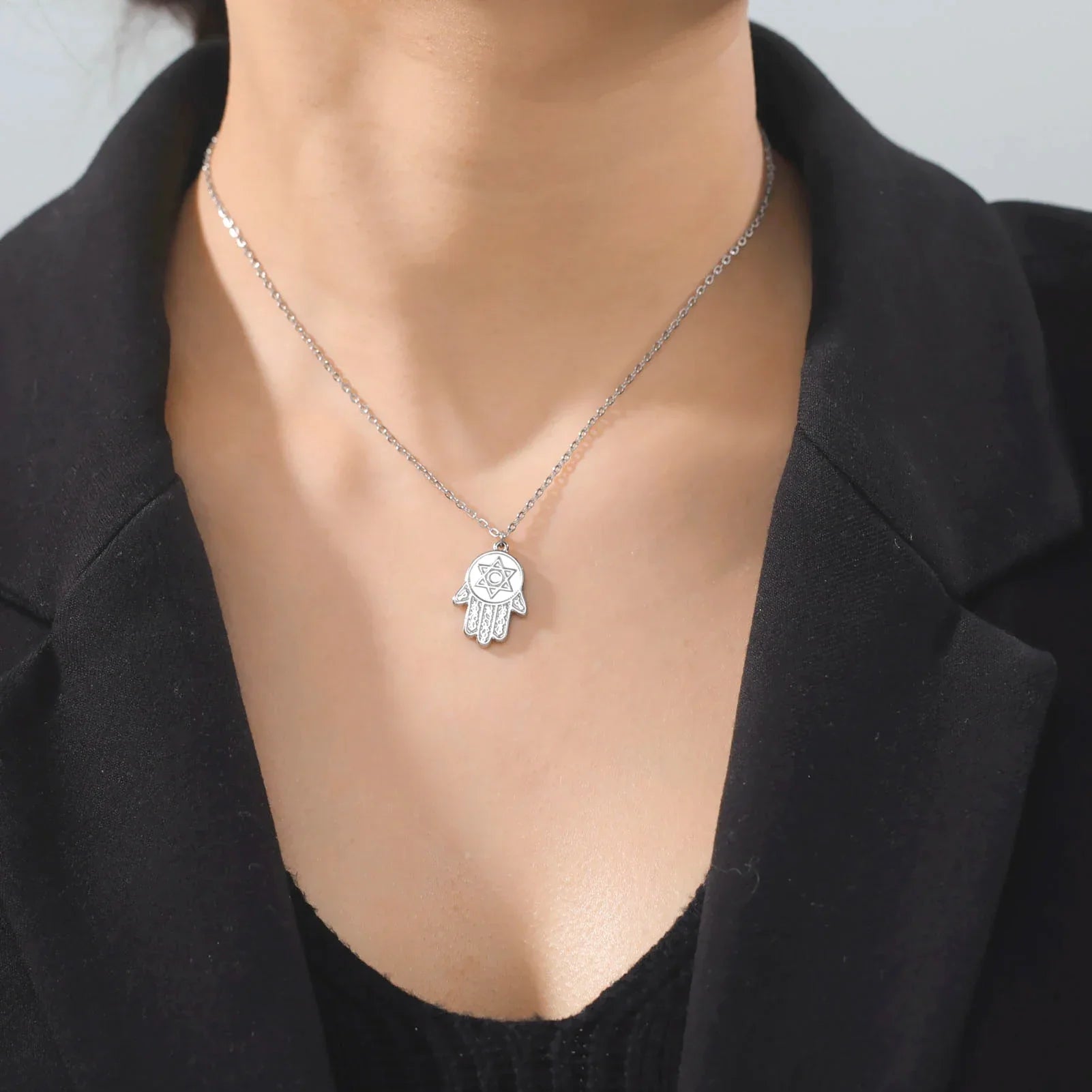 Collier avec pendentif de protection étoile de David et main de Fatma juif argent