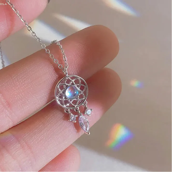 Necklace with Elegant Moonstone Pendant
