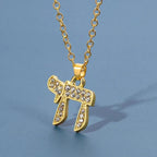 Collier avec pendentif en strass du symbole de vie juive Chai or