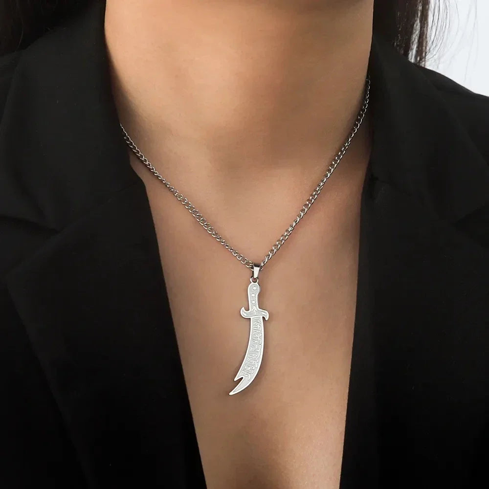 Collier avec pendentif épée d'Ali Zulfikar arabe islam musulman argent