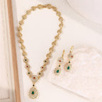 Collier avec pendentif et boucles d'oreilles pendantes traditionnels mariage arabe vert