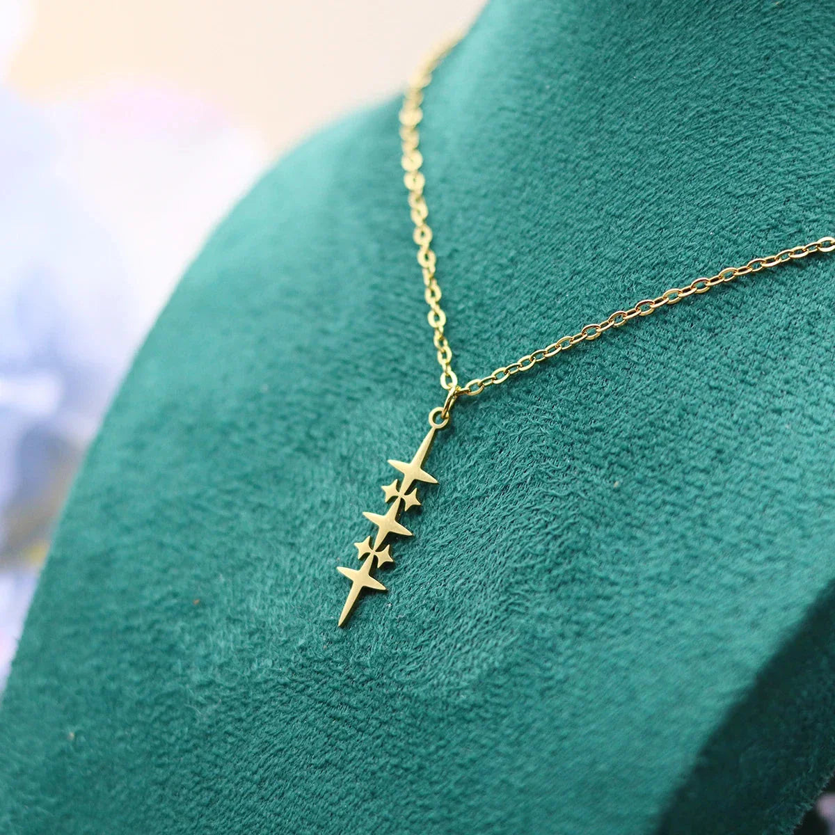 Necklace with Star Pendant for Men gold