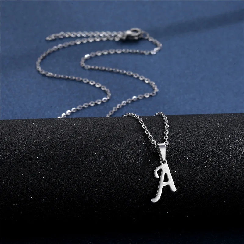 Collier personnalisé avec pendentif initiale a