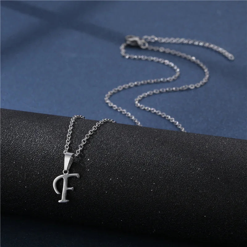 Collier personnalisé avec pendentif initiale f