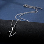 Collier personnalisé avec pendentif initiale v