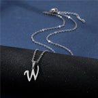 Collier personnalisé avec pendentif initiale w