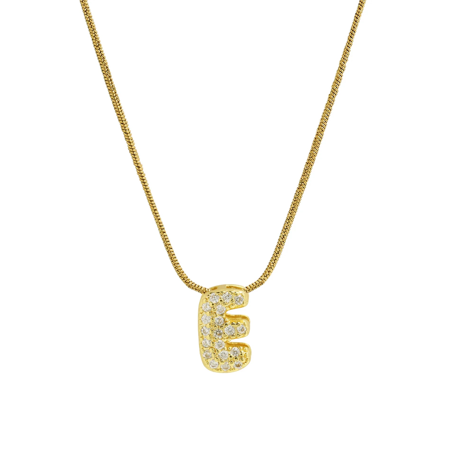 Collier avec pendentif initiale en strass e