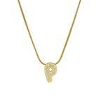 Collier avec pendentif initiale en strass p