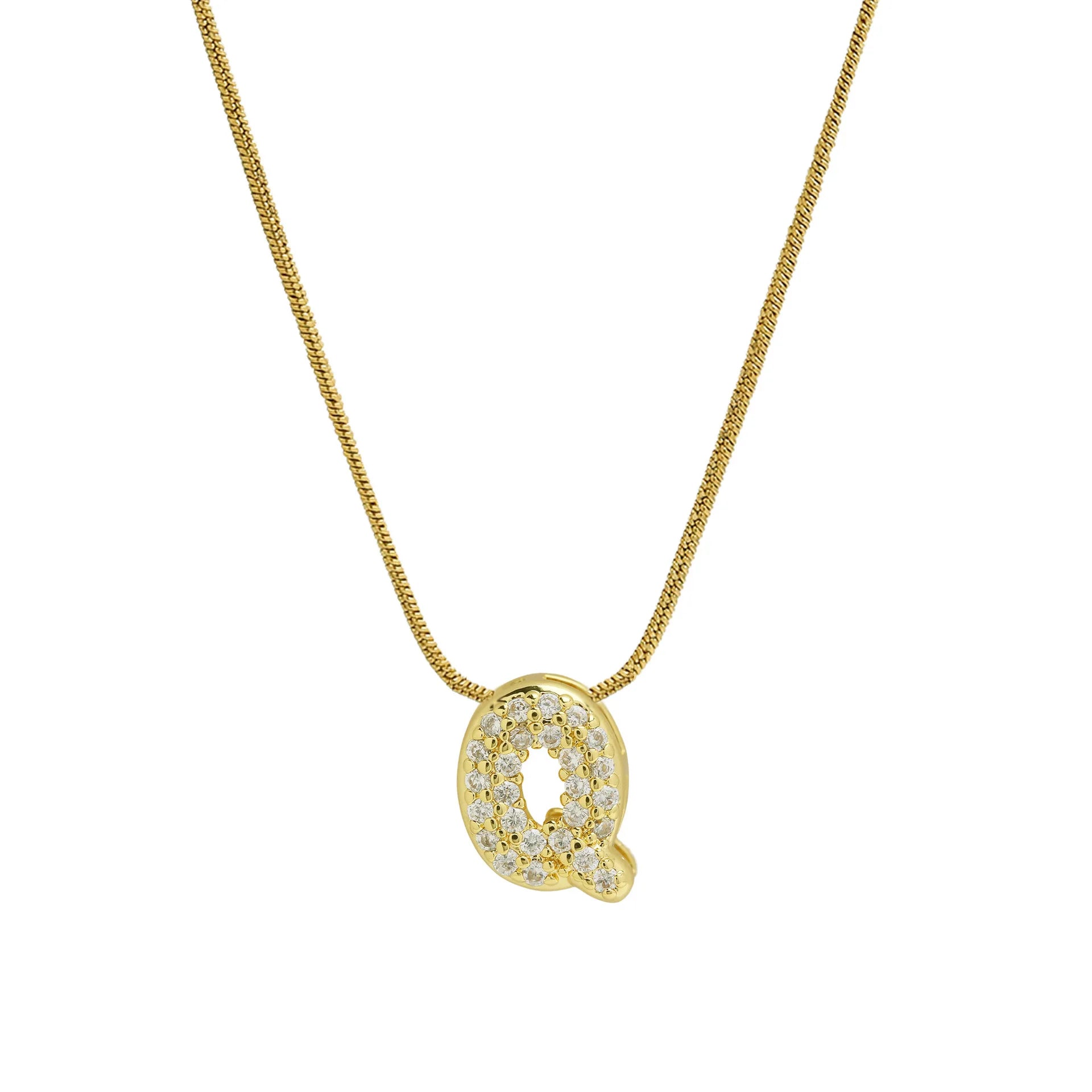 Collier avec pendentif initiale en strass q