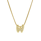 Collier avec pendentif initiale en strass w