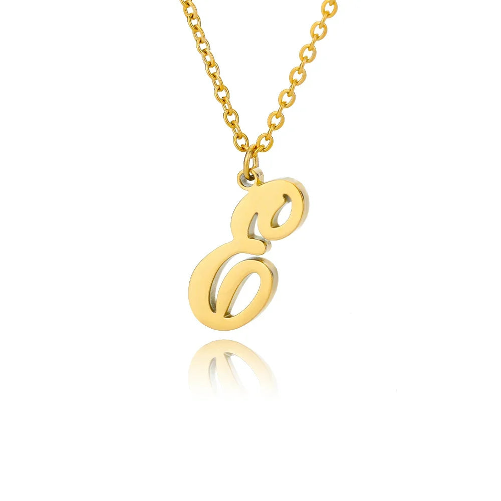 Collier avec pendentif initiale pour femme e