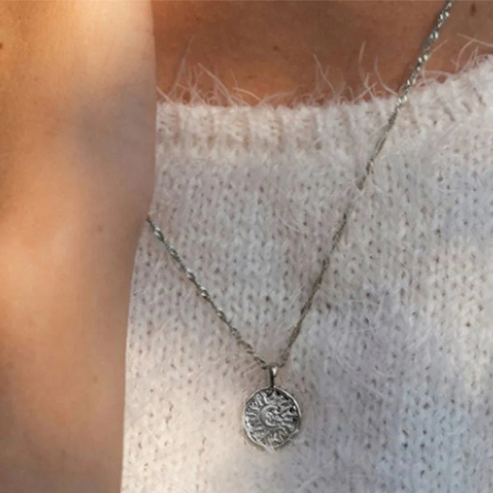 Necklace with Moon Pendant for Women silver