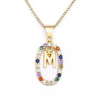 Collier avec pendentif ovale initiale m