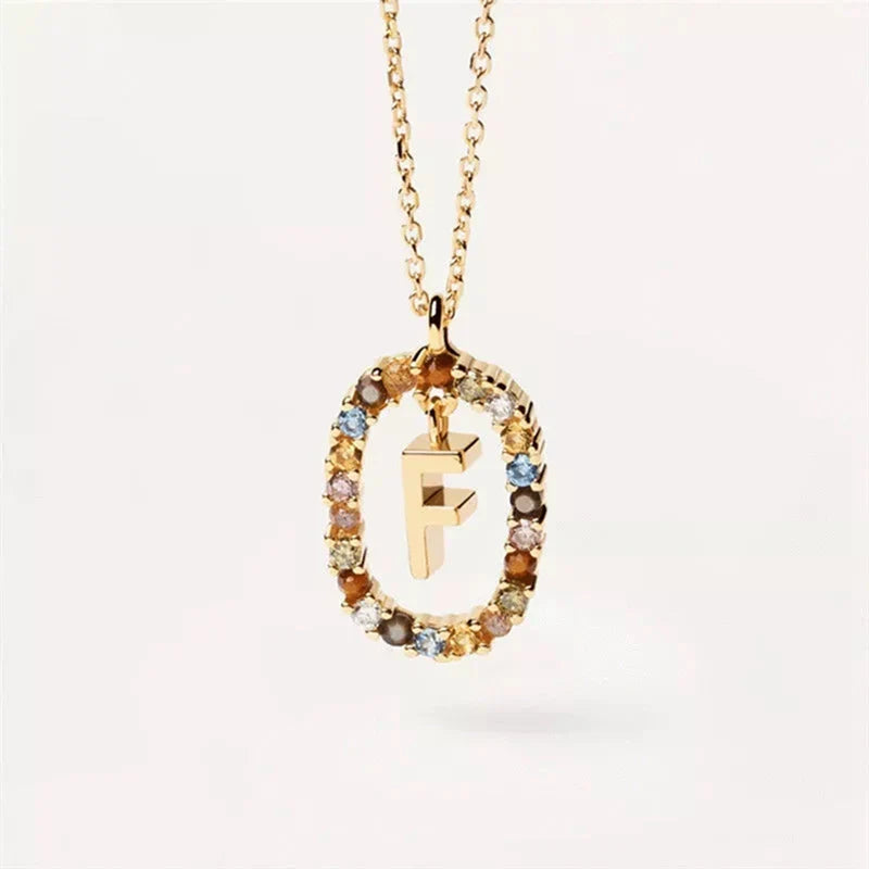 Collier avec pendentif ovale initiale f