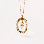 Collier avec pendentif ovale initiale f