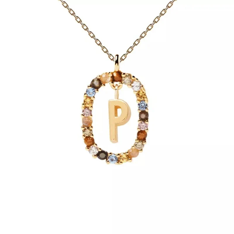 Collier avec pendentif ovale initiale p